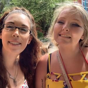 Meet your Posher, Lyndzee